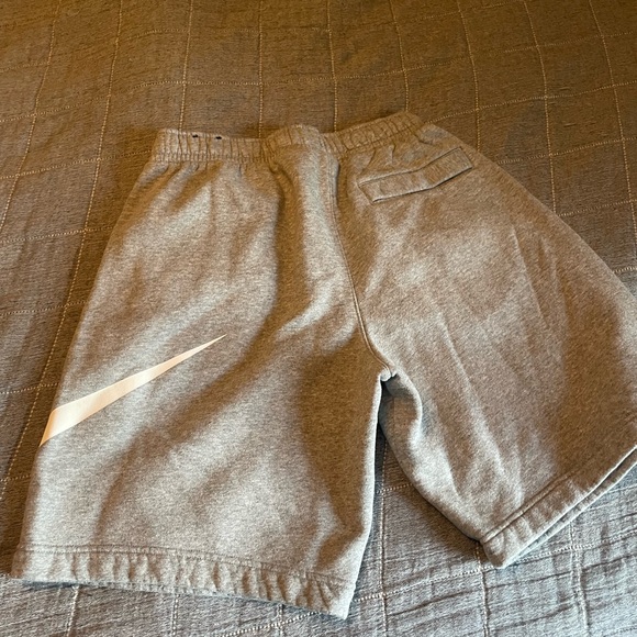 Nike Sweat Shorts - Picture 2 of 3